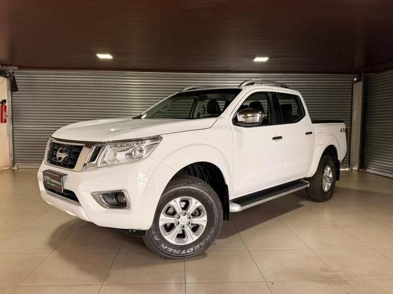 NISSAN FRONTIER 2.3 16V TURBO DIESEL LE CD 4X4 AUTOMÁTICO NISSAN FRONTIER 2.3 16V TURBO DIESEL LE CD 4X4 AUTOMÁTICO